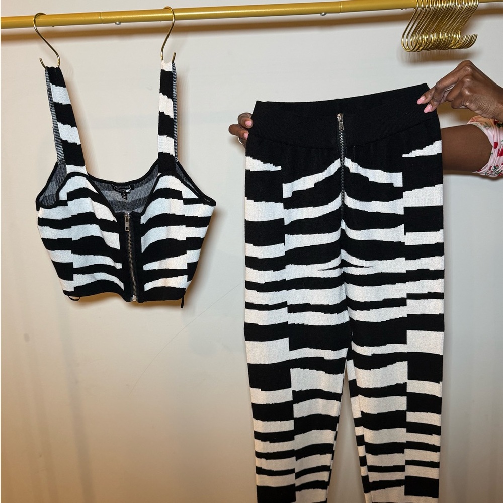 Black and White Striped Women's Set